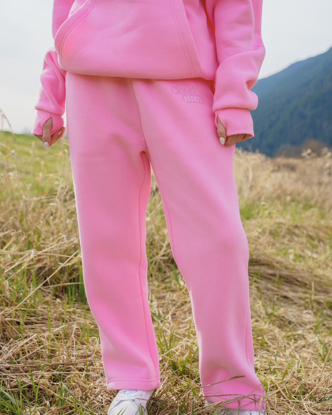 Pastel Shrds Sweatpants